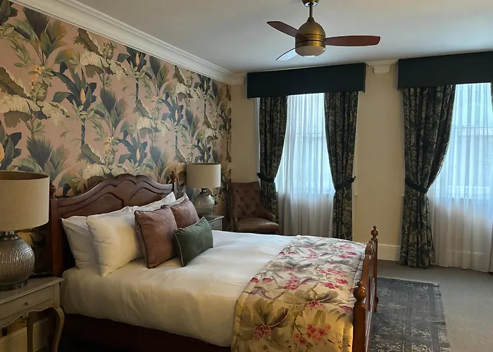 The Clerk & Well Pub And Rooms